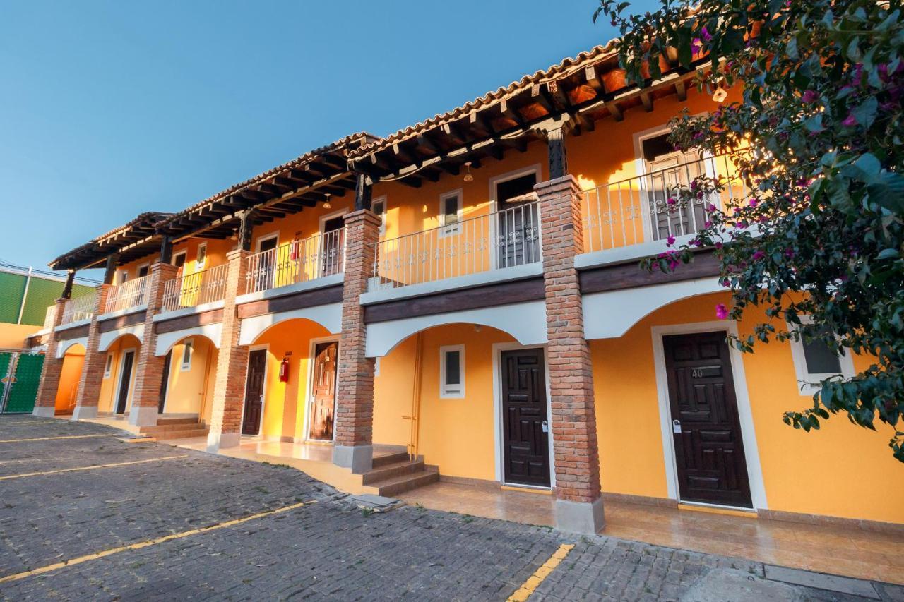 Hotel Hacienda Montesinos Morelia Exteriör bild